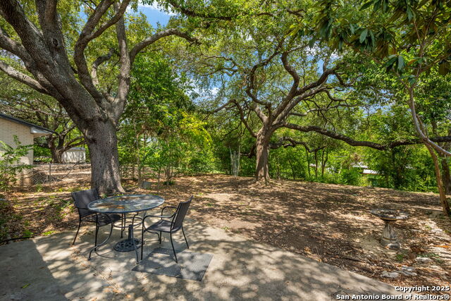 Image 21 of 24 For 711 Oban  