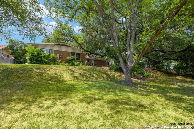 Image 23 of 24 For 711 Oban  