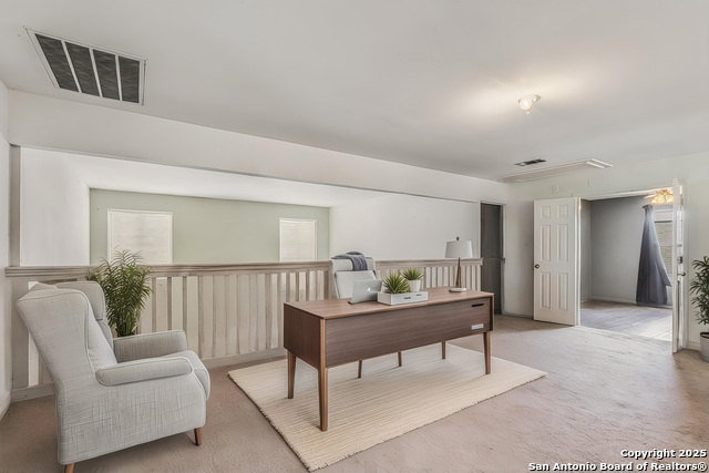 Listing photo id 9 for 14727 Arbor Trace