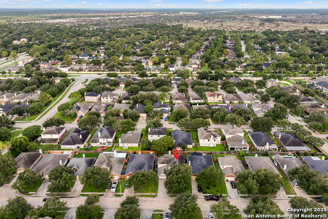 Listing photo id 1 for 14727 Arbor Trace