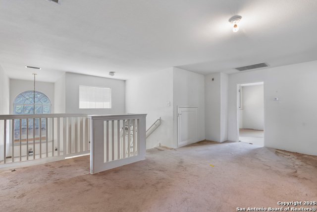 Listing photo id 7 for 14727 Arbor Trace