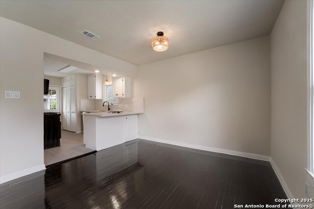 Image 9 of 33 For 530 John Page Dr