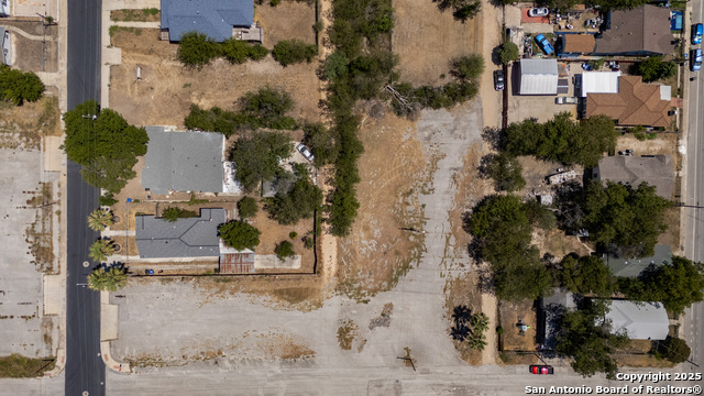 Listing photo id 6 for 618 Piedmont