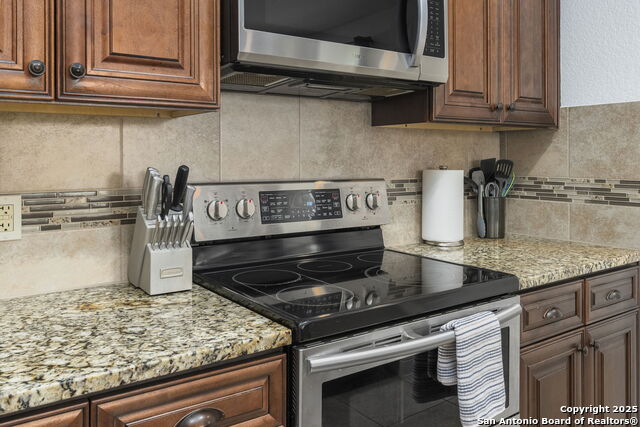 Image 14 of 46 For 1608 Lake Ridge