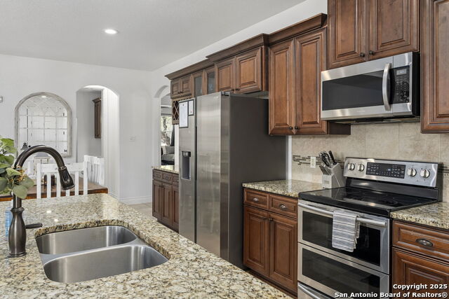 Image 15 of 46 For 1608 Lake Ridge