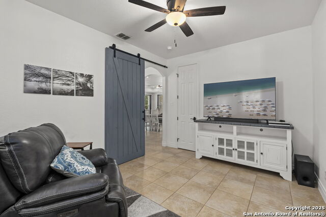 Image 21 of 46 For 1608 Lake Ridge