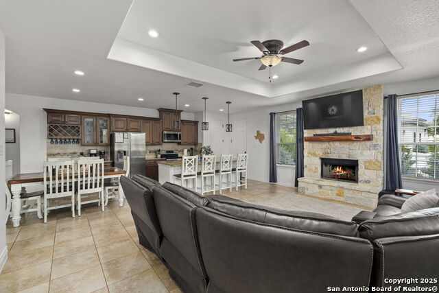 Image 8 of 46 For 1608 Lake Ridge