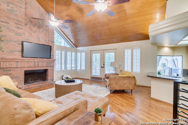 Listing photo id 17 for 3 Amber Gln  