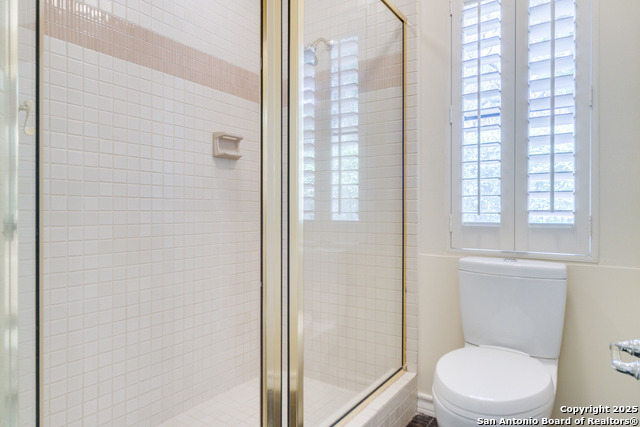 Listing photo id 23 for 3 Amber Gln  