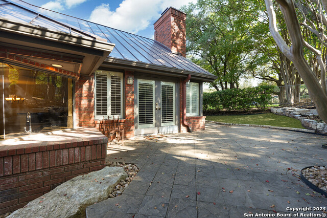 Listing photo id 31 for 3 Amber Gln  