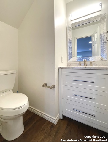 Image 12 of 32 For 7103 Cambie Ct