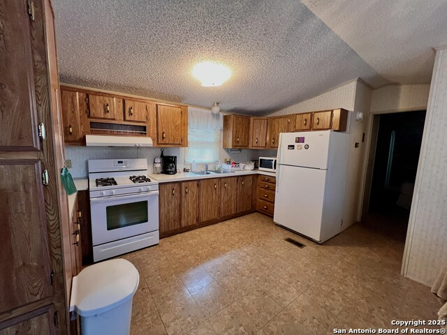 Listing photo id 4 for 139 Quail Ridge