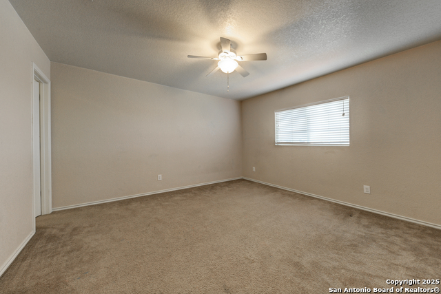 Image 18 of 27 For 7927 Horse Holw