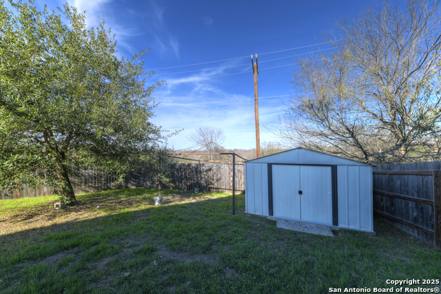 Image 24 of 27 For 7927 Horse Holw