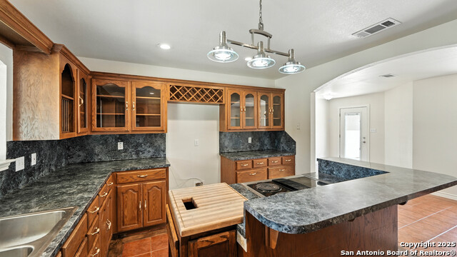 Listing photo id 8 for 220 Lanier Ranch