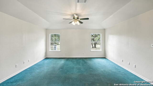 Listing photo id 14 for 220 Lanier Ranch