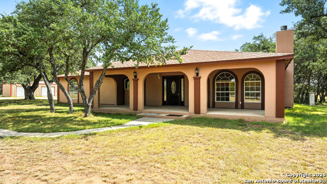 Listing photo id 0 for 220 Lanier Ranch