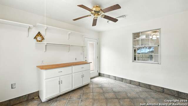 Listing photo id 21 for 220 Lanier Ranch