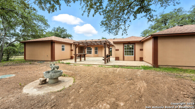 Listing photo id 27 for 220 Lanier Ranch