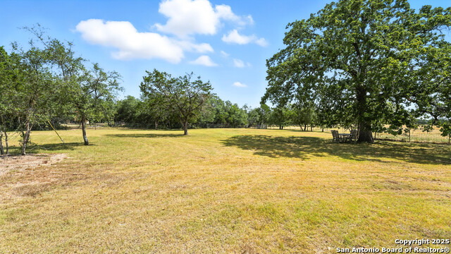 Listing photo id 28 for 220 Lanier Ranch
