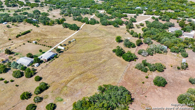 Listing photo id 44 for 220 Lanier Ranch