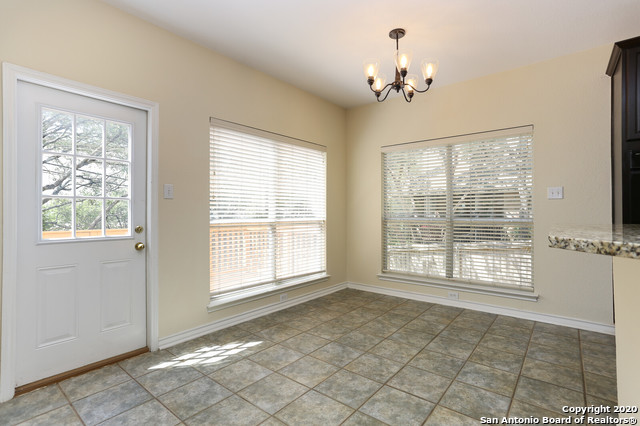 Image 17 of 36 For 18127 Brookwood Frst