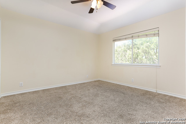 Image 24 of 36 For 18127 Brookwood Frst