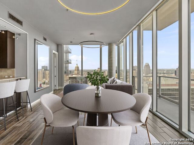 Image 3 of 26 For 610 Market Street E 2508
