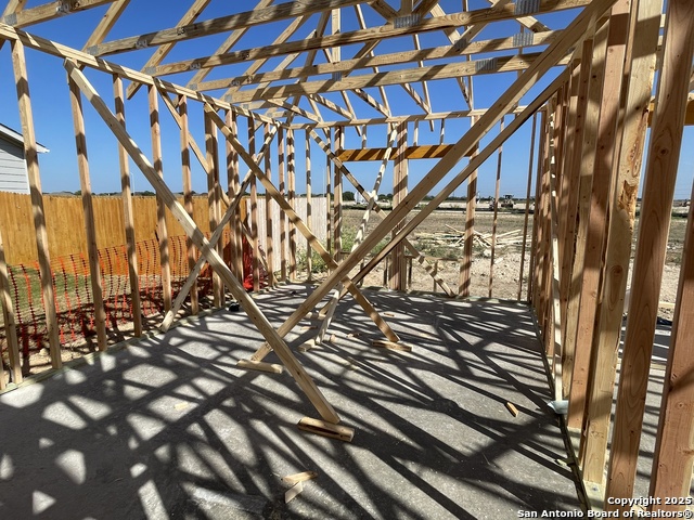 Image 18 of 37 For 1421 Burrs Ferry Ct