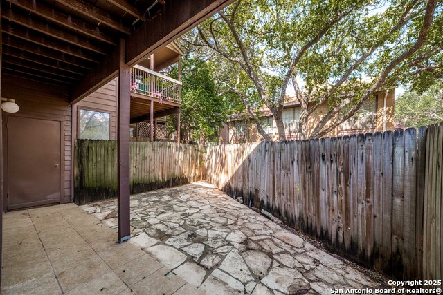 Image 12 of 13 For 8611 Datapoint Dr  31