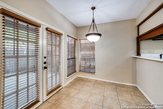 Image 5 of 13 For 8611 Datapoint Dr  31