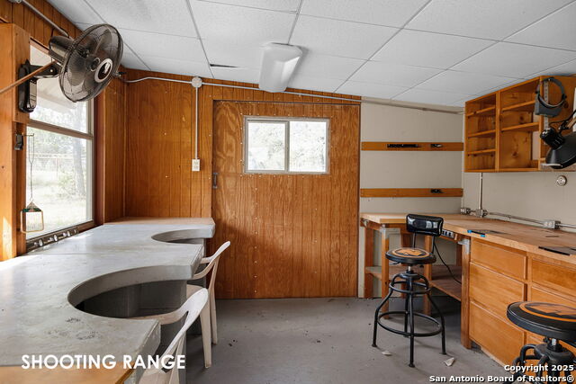 Listing photo id 24 for 4025 Marion Rd