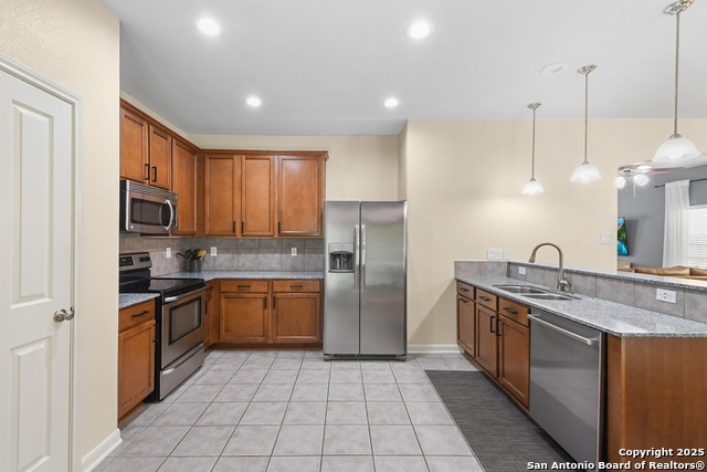 Image 14 of 26 For 545 Stonebrook