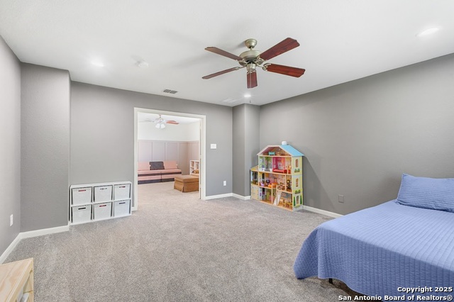 Image 18 of 26 For 545 Stonebrook