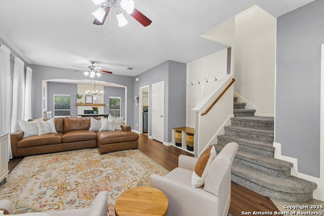 Image 3 of 26 For 545 Stonebrook