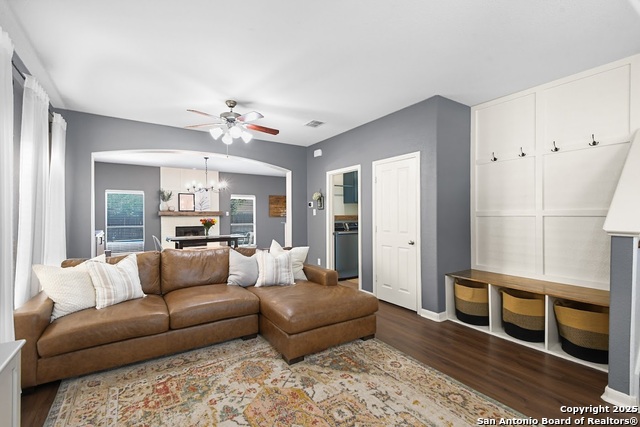 Image 4 of 26 For 545 Stonebrook