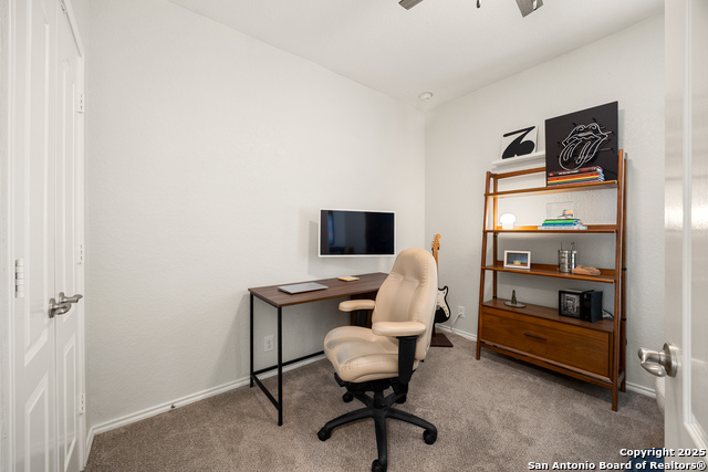 Image 15 of 37 For 10323 Elizabeth Ct