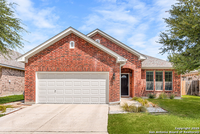 Image 2 of 37 For 10323 Elizabeth Ct