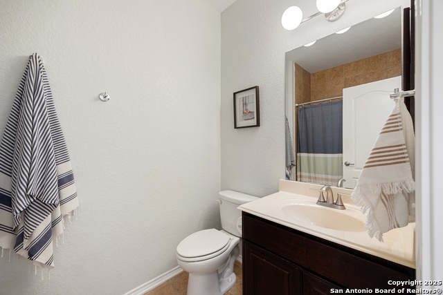 Image 21 of 37 For 10323 Elizabeth Ct