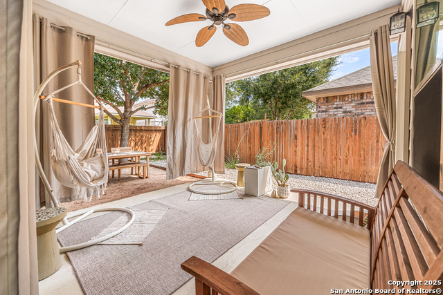 Image 24 of 37 For 10323 Elizabeth Ct