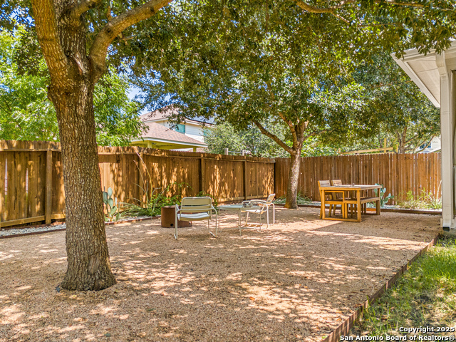 Image 26 of 37 For 10323 Elizabeth Ct