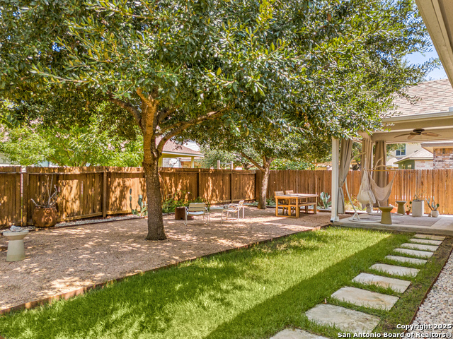 Image 28 of 37 For 10323 Elizabeth Ct
