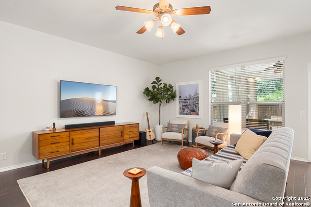 Image 9 of 37 For 10323 Elizabeth Ct