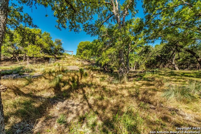 Image 15 of 26 For 530 Stallion Estates Dr