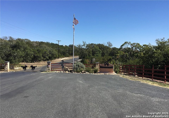 Image 26 of 26 For 530 Stallion Estates Dr