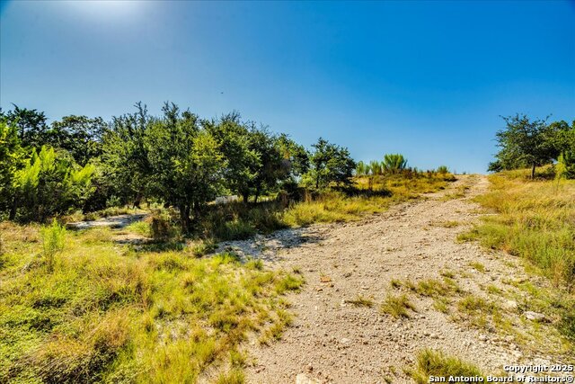 Image 7 of 26 For 530 Stallion Estates Dr