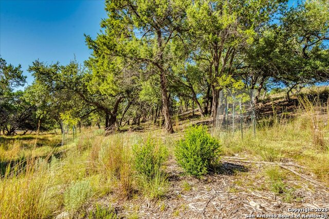 Image 9 of 26 For 530 Stallion Estates Dr