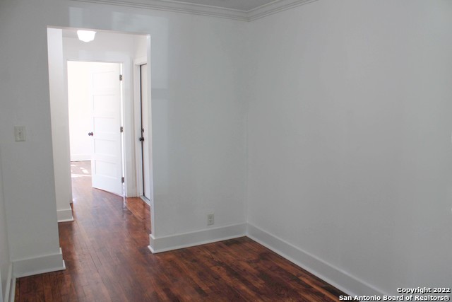 Image 20 of 30 For 410 Fulton Ave  2