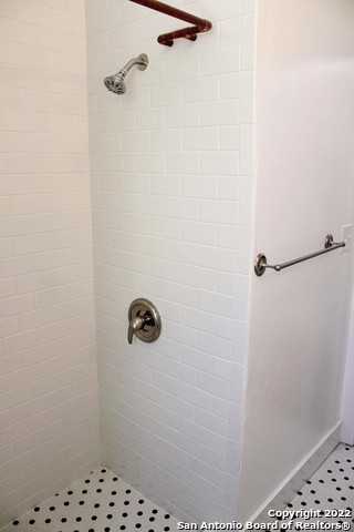 Image 23 of 30 For 410 Fulton Ave  2