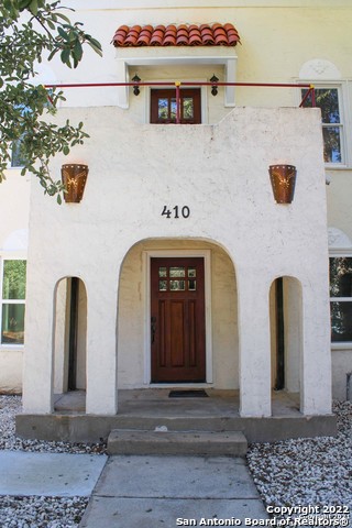 Image 5 of 30 For 410 Fulton Ave  2